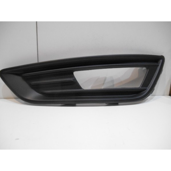 GRILLE DE PARE CHOC AVANT GAUCHE FORD FOCUS