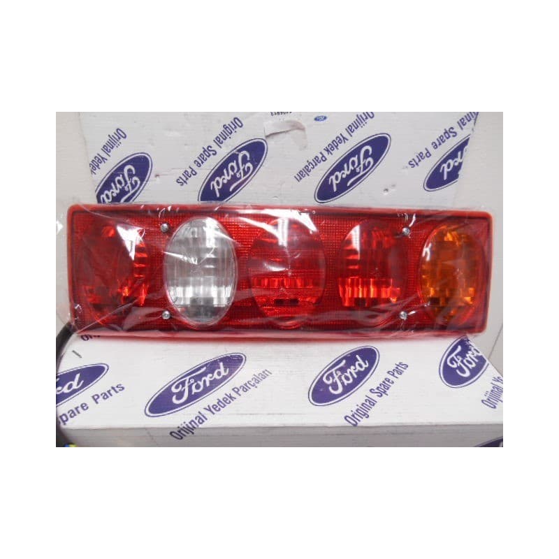 FEU ARRIERE FORD TRANSIT CHASSIS PLATEAU